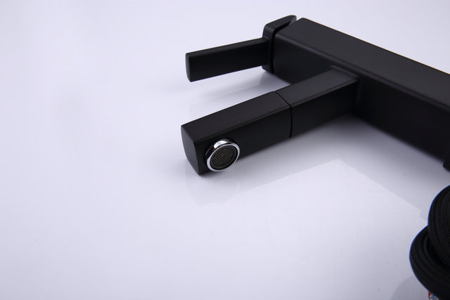 Bathroom Sink Faucet with Pull Out Sprayer, Single Handle Basin Mixer Tap for Hot and Cold Water, Lavatory Pull Down Vessel Sink Faucet with Rotating Spout