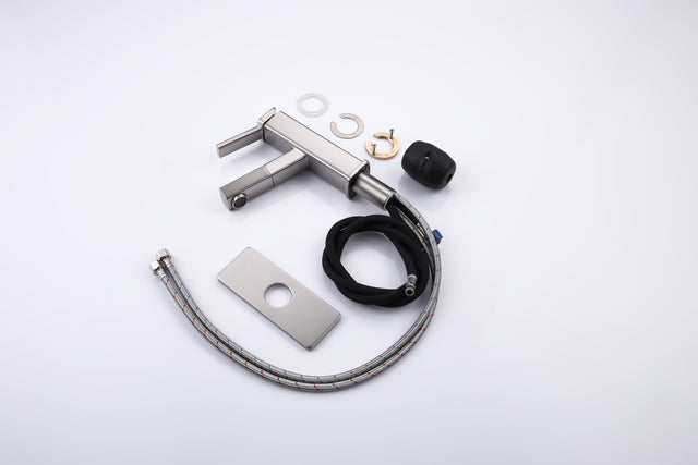 Bathroom Sink Faucet with Pull Out Sprayer, Single Handle Basin Mixer Tap for Hot and Cold Water, Lavatory Pull Down Vessel Sink Faucet with Rotating Spout