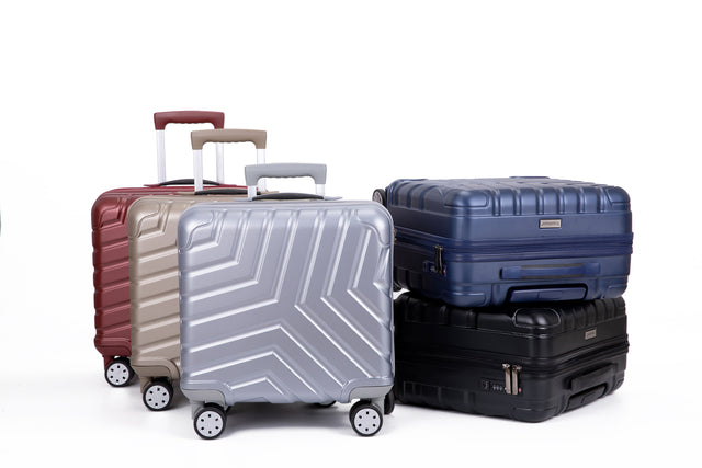 Pure PC 16" Hard Case Luggage Computer Case With Universal Silent Aircraft Wheels Silver