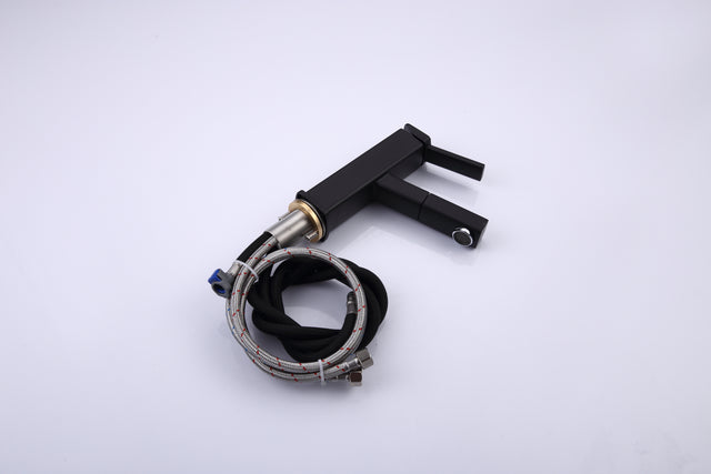 Bathroom Sink Faucet with Pull Out Sprayer, Single Handle Basin Mixer Tap for Hot and Cold Water, Lavatory Pull Down Vessel Sink Faucet with Rotating Spout