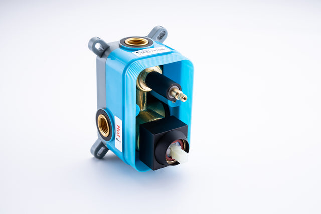 Waterfall Tub Faucet Wall Mount Roman Tub Filler Chrome Single Handle Brass Bathroom Bathtub Faucet with Hand Shower