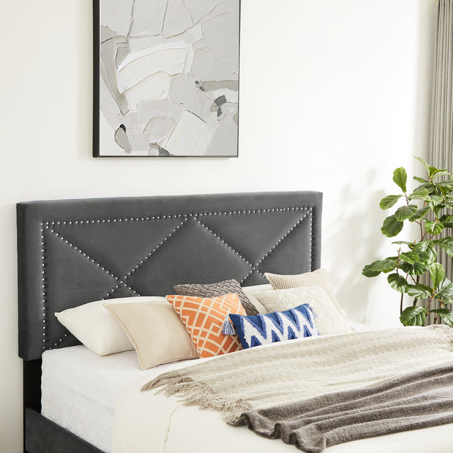 B109 King bed with one nightstand,Beautiful brass studs adorn the headboard, strong wooden slats + metal legs with Electroplate