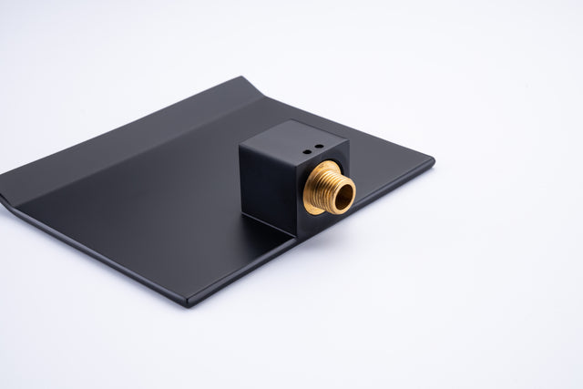 Waterfall Tub Faucet Wall Mount Roman Tub Filler Chrome Single Handle Brass Bathroom Bathtub Faucet with Hand Shower