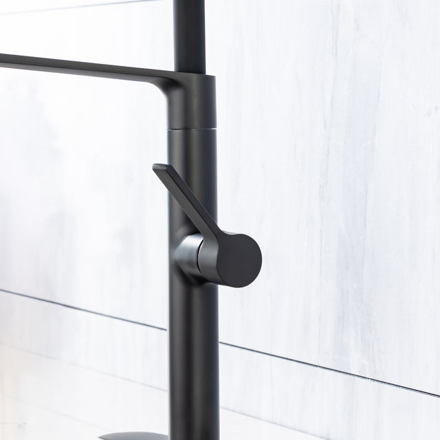 Pull-Down Kitchen Faucet with Two Functional Sprayer, Commercial Single Handle Single Lever Kitchen Sink Faucet with Magnetic Docking Spray Head, Quick Easy Installed Water Faucet