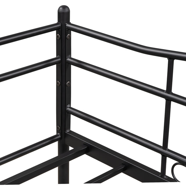 Daybed with trundle