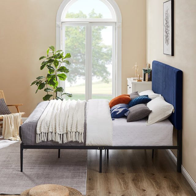 B110 King bed Beautiful line stripe cushion headboard  Strong iron frame with high temperature paint