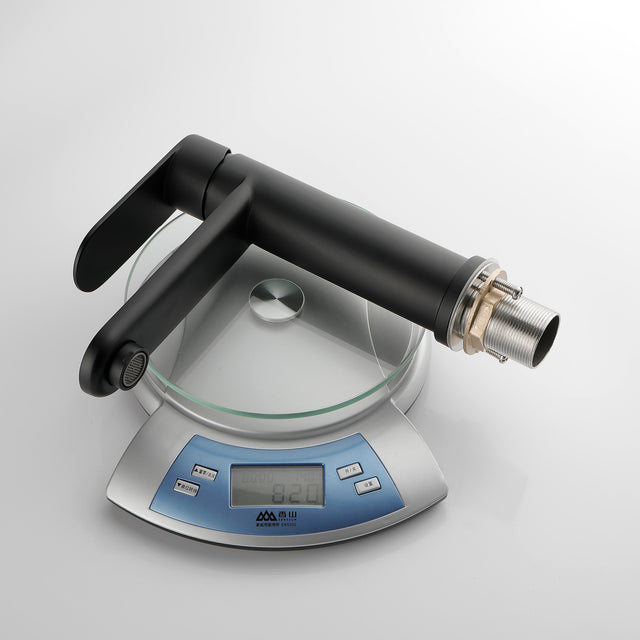 Single Hole Bathroom Faucet