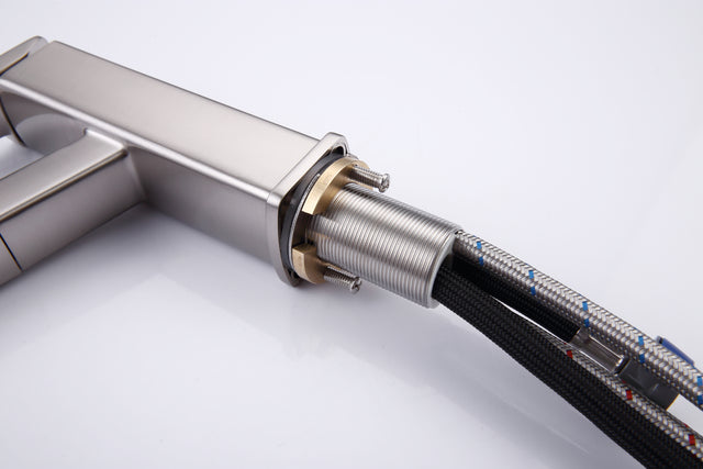 Bathroom Sink Faucet with Pull Out Sprayer, Single Handle Basin Mixer Tap for Hot and Cold Water, Lavatory Pull Down Vessel Sink Faucet with Rotating Spout