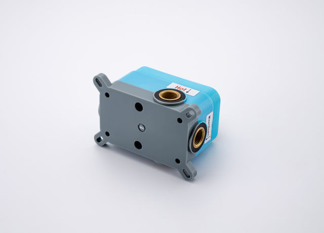 Waterfall Tub Faucet Wall Mount Roman Tub Filler Chrome Single Handle Brass Bathroom Bathtub Faucet with Hand Shower