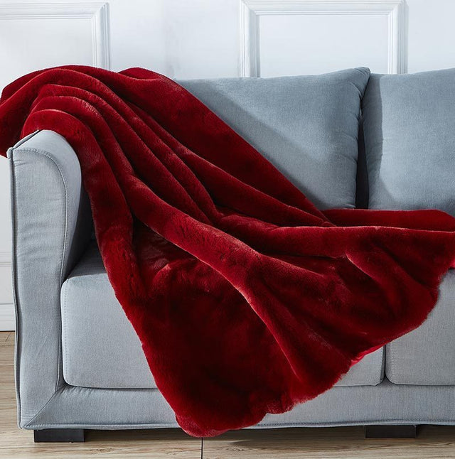 Cassilda Luxury Chinchilla Faux Fur Throw Blanket (50" x 60")